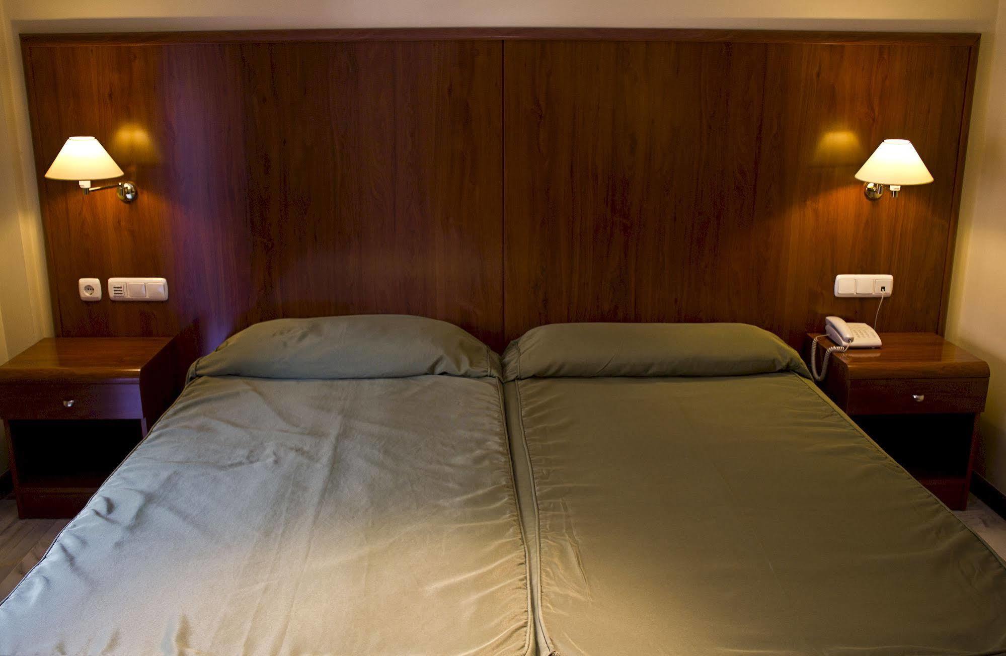 Hotel La Fonda De Don Gonzalo 세네스데라베가 외부 사진
